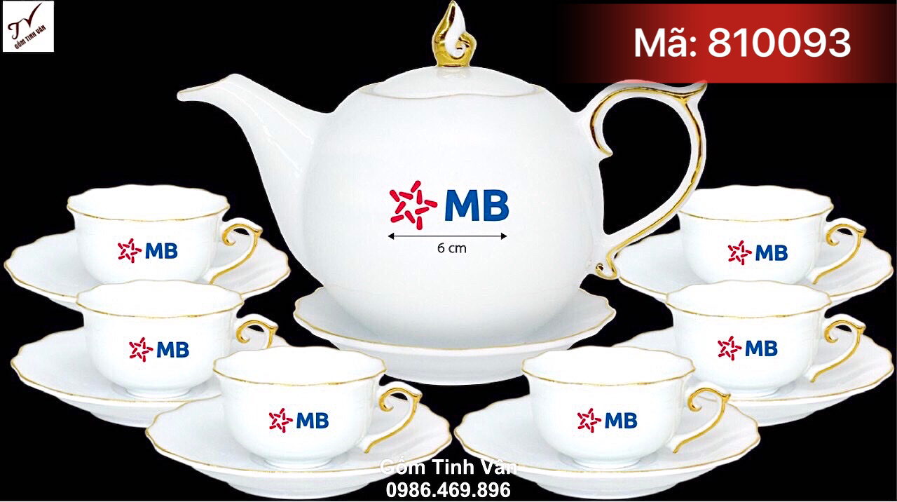 Bộ ấm chén dáng phú quý cát tường, mã 810093, dung tích 700ml, kẻ viền chỉ vàng 24k, in logo ngân hàng MB, ly và đĩa miệng lượn mềm mại, giá báo trên 100 bộ, gốm sứ bát tràng cao cấp