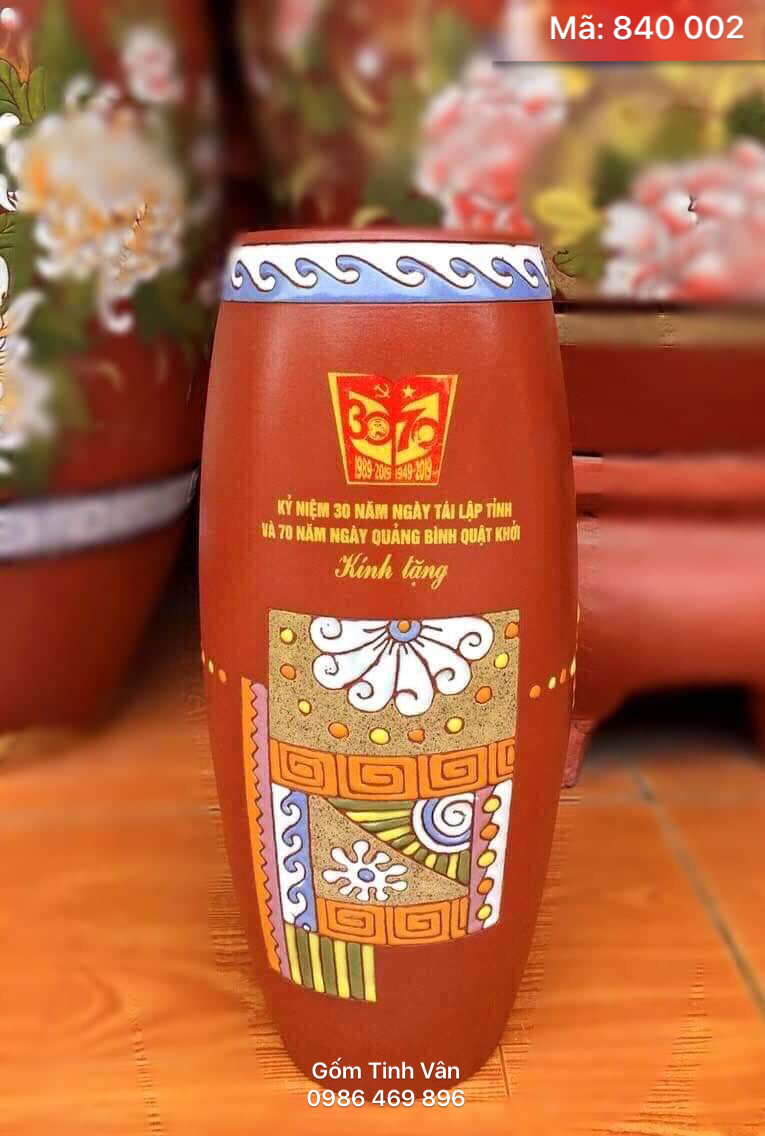 Lọ hoa gốm đỏ cao 29 cm, mã 840002, in logo, quà tặng gốm sứ, bát tràng tinh vân