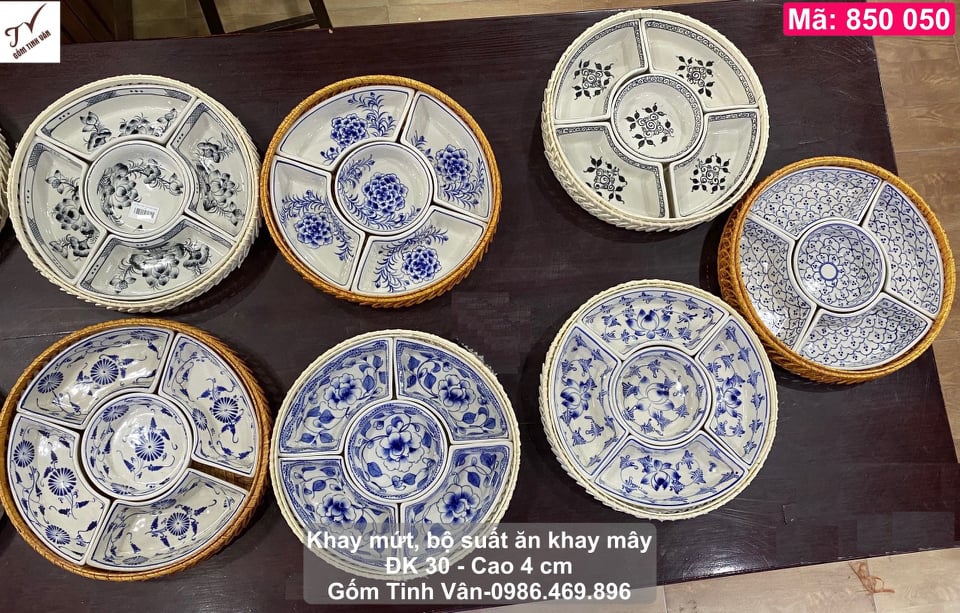 Video 15 mẫu hộp đựng mứt tết đẹp nhất, bộ suất ăn khay mây, mã 850050, đường kính 30 cao 4 cm, vẽ hoa văn tinh tế, quà tặng, quà biếu ngày tết, dùng cho nhà hàng, gốm sứ bát tràng tinh vân