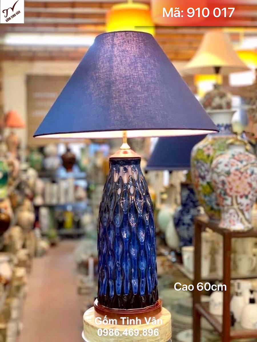 Đèn ngủ để bàn sang trọng, mã 910017, cao 60 cm, chân đèn gốm men xanh tím, đèn ngủ gốm bát tràng tinh vân