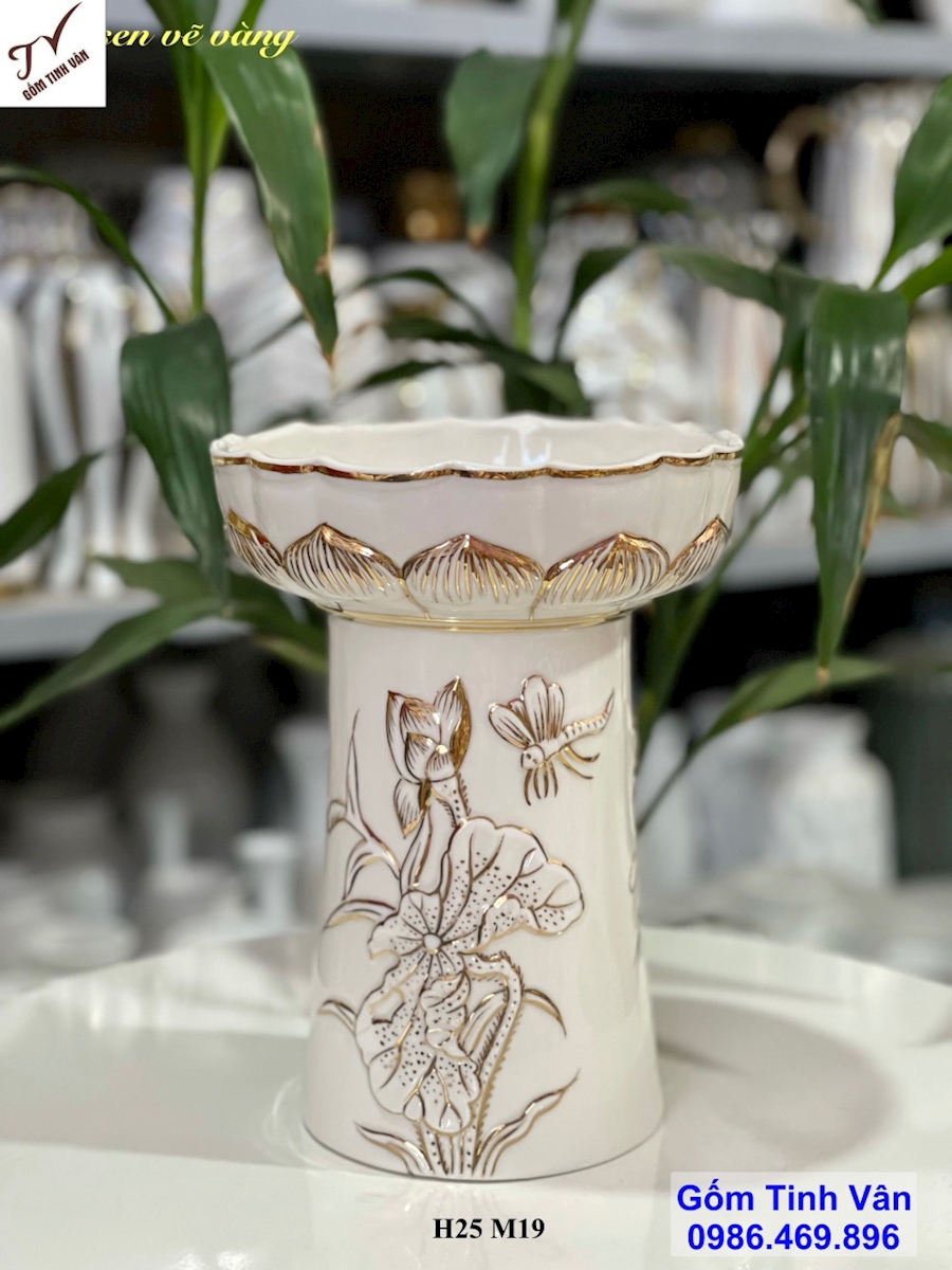 Video bình gốm men trắng vẽ vàng 24k hoa văn đắp nổi 3D, mã 920004, quà tặng quà biếu sếp, đối tác, mừng tân gia, trưng bày phòng khắc, cắm hoa đẹp, lọ hoa trang trí, gốm sứ bát tràng tinh vân